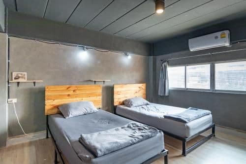 Standard Twin Room with Shared Bathroom