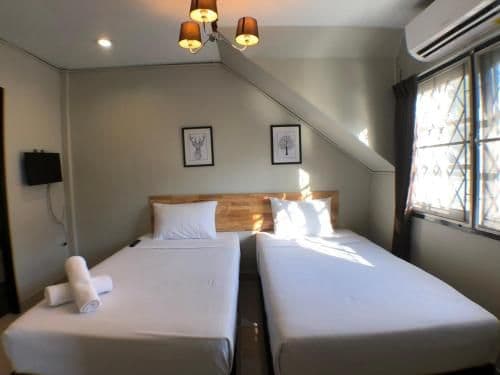 Twin Room with Private Bathroom