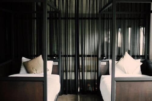Single Bed in Mixed Dormitory Room