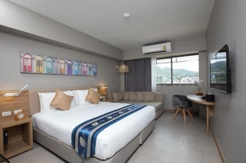 Deluxe King Room