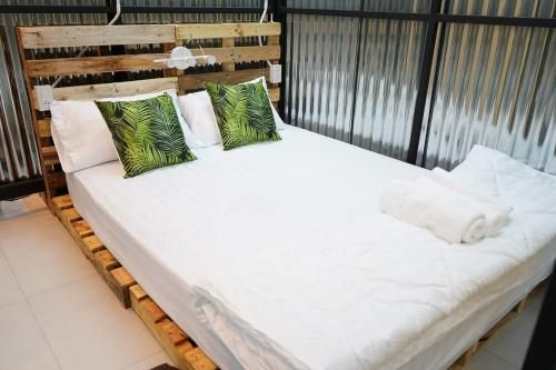 Coziness is near the city - Budget friendly hostel !3