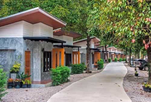 บ้านกลางสวนรีสอร์ท