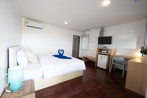Deluxe Double Room with Balcony and Sea View