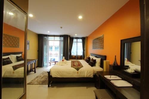 Deluxe King Room