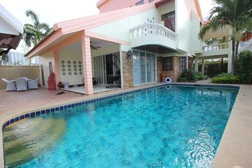 Nirvana Villa0