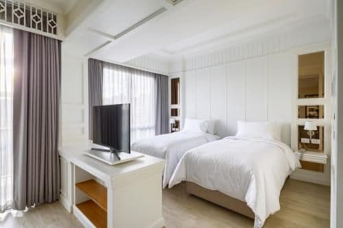 Premier Twin Room