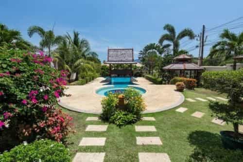Stunning 8 Bedroom Sea View Villa With Huge Pool Stunning 8 Bedroom Sea View Villa With Huge Pool