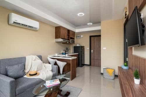 One-Bedroom Apartment