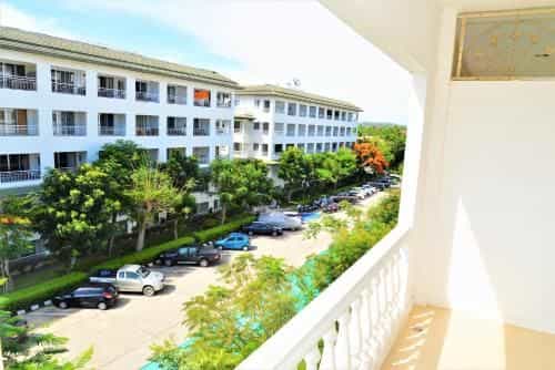 Luxury 1 bed corner condo Luxury 1 bed corner condo