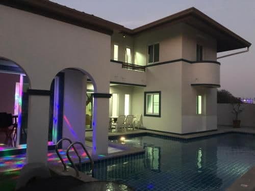 Deluxe Villa