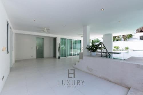 Four-Bedroom Villa