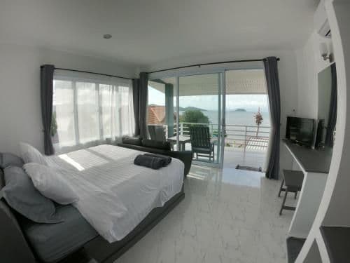 Villa with Sea View