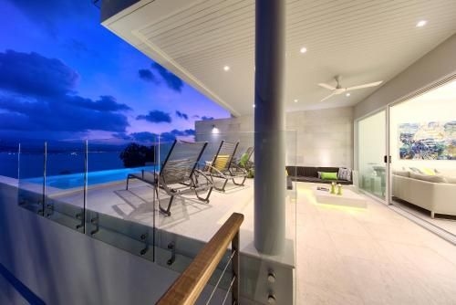 Beachside VILLA AVA at Sunset Cove Beach with Amazing Sea Views4