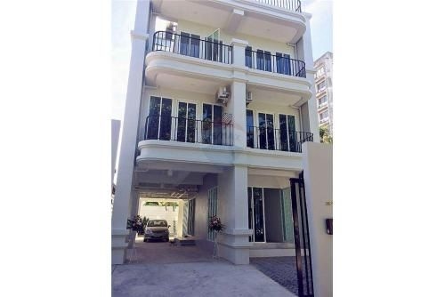 Teak Villa0