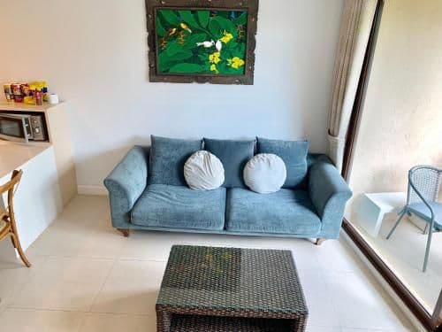 Apartment with Garden View