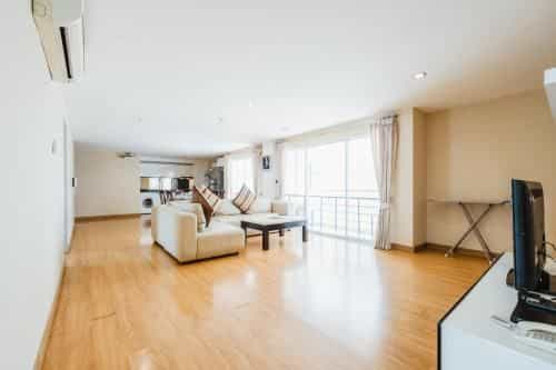 Iconic Sathorn by Favstay Iconic Sathorn by Favstay