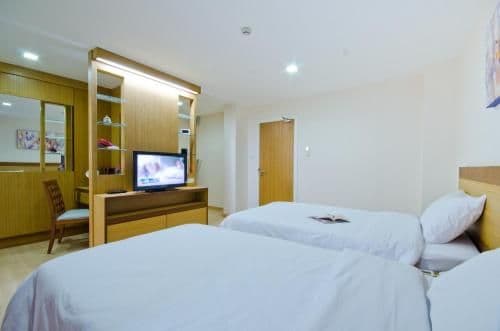 Studio Apartment