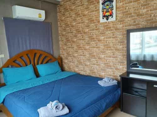 Townhouse near Airport&Central airport plaza (1) Townhouse near Airport&Central airport plaza (1)