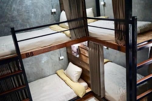 Single Bed in Mixed Dormitory Room