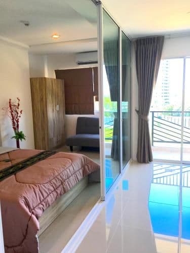 Apartment with Balcony