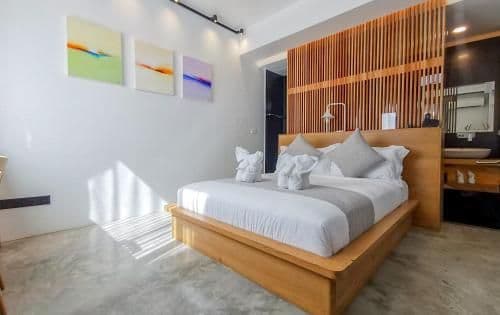 Queen Room