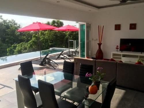 Villa with Sea View