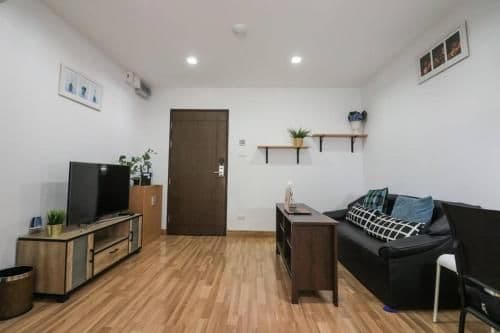 The Green III- 48Sqm Big Room with Gym and Pool from BTS Punnawithi The Green III- 48Sqm Big Room with Gym and Pool from BTS Punnawithi