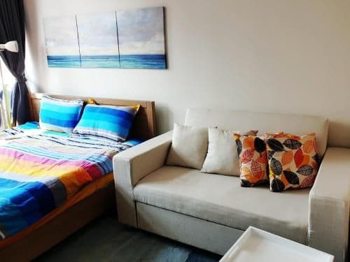 Studio Apartment