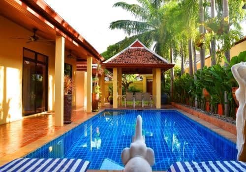 4 Bed Villa Private Pool and BBQ Jomtien Beach 4 Bed Villa Private Pool and BBQ Jomtien Beach