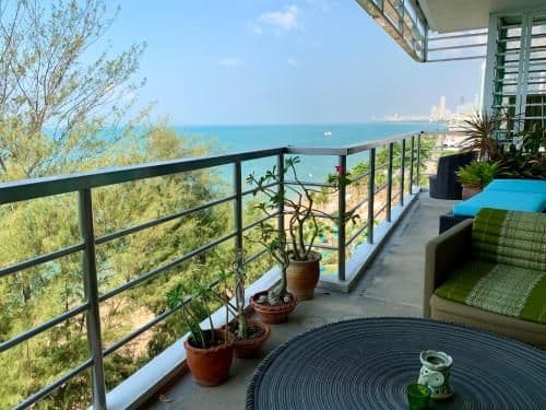 Deluxe Suite with Sea View (No Pet Allowed)