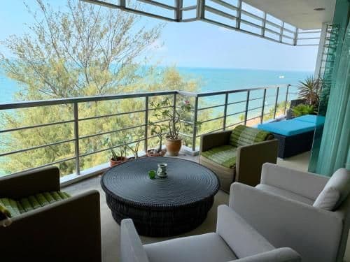 Deluxe Suite with Sea View (No Pet Allowed)
