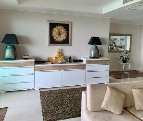 Deluxe Suite with Sea View (No Pet Allowed)