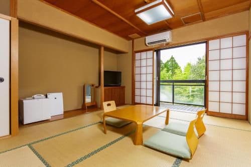 Japanese-Style Room