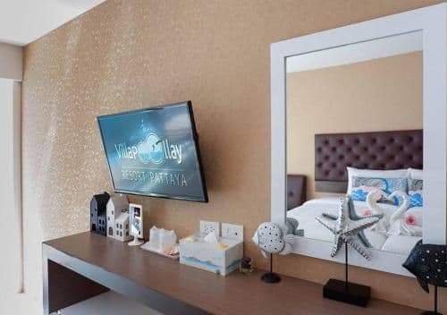 Deluxe Double Room with Pool Access