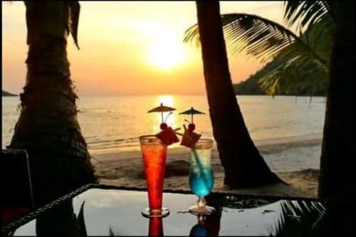 Villa - Beach Front