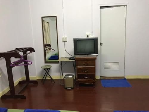 Quadruple Room with Private Bathroom