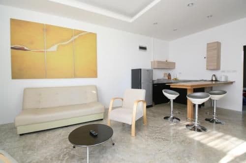 One-Bedroom Apartment