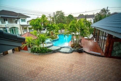 VIP Pool Villa for Family by CM Beyond Property4