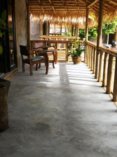 เดอะ เลซี่ ลอดจ์ (The Lazy Lodge)4