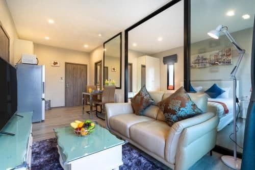 One-Bedroom Apartment