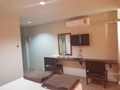 โรงแรมกอบเกื้อพาเลซ (Kob Kue Palace)1