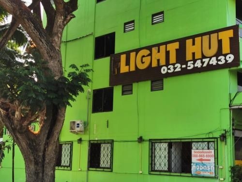 Flight Hut1