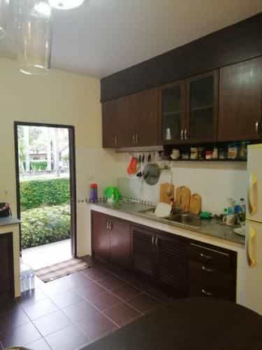 Luxury Villa in Downtown Pattaya Luxury Villa in Downtown Pattaya