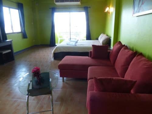 Deluxe Apartment