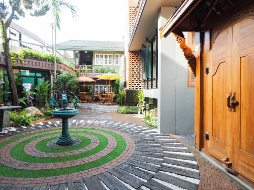 Fang Chiang Mai (Fang Chiangmai Hotel)0