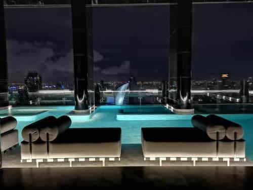 Luxurious & Romantic in the Heart of BKK. MRT/BTS! Luxurious & Romantic in the Heart of BKK. MRT/BTS!