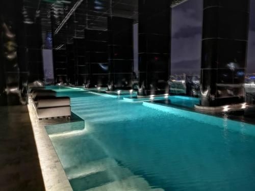 Luxurious & Romantic in the Heart of BKK. MRT/BTS! (Luxurious And Romantic in the Heart of BKK MRT BTS)3