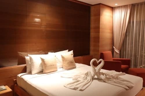 Deluxe King Room
