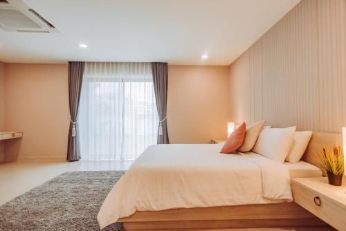 Siam Royal View Deluxe Mid-Levels Private Pool 4 Bedroom BBQ Villa2