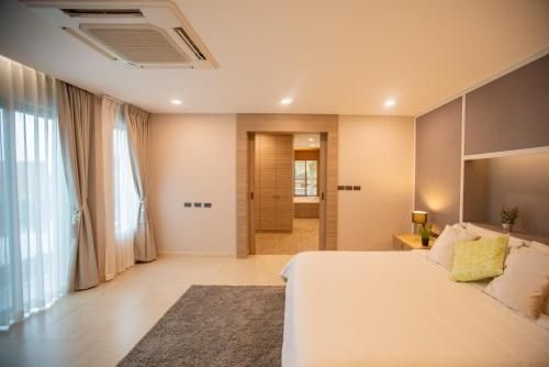 Siam Royal View Deluxe Mid-Levels Private Pool 4 Bedroom BBQ Villa3
